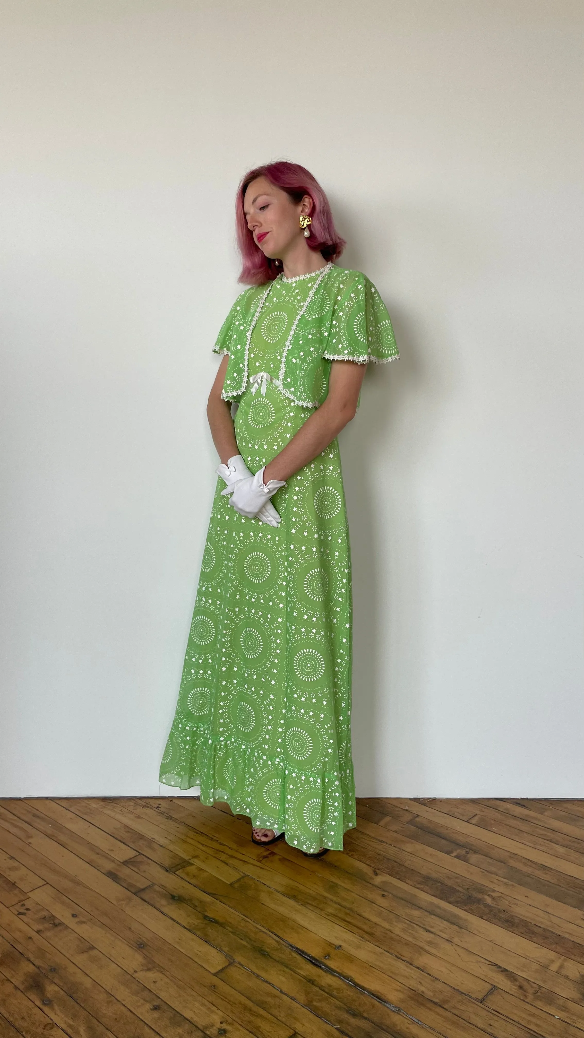 1970s Green daisy dress and shrug sz. XS