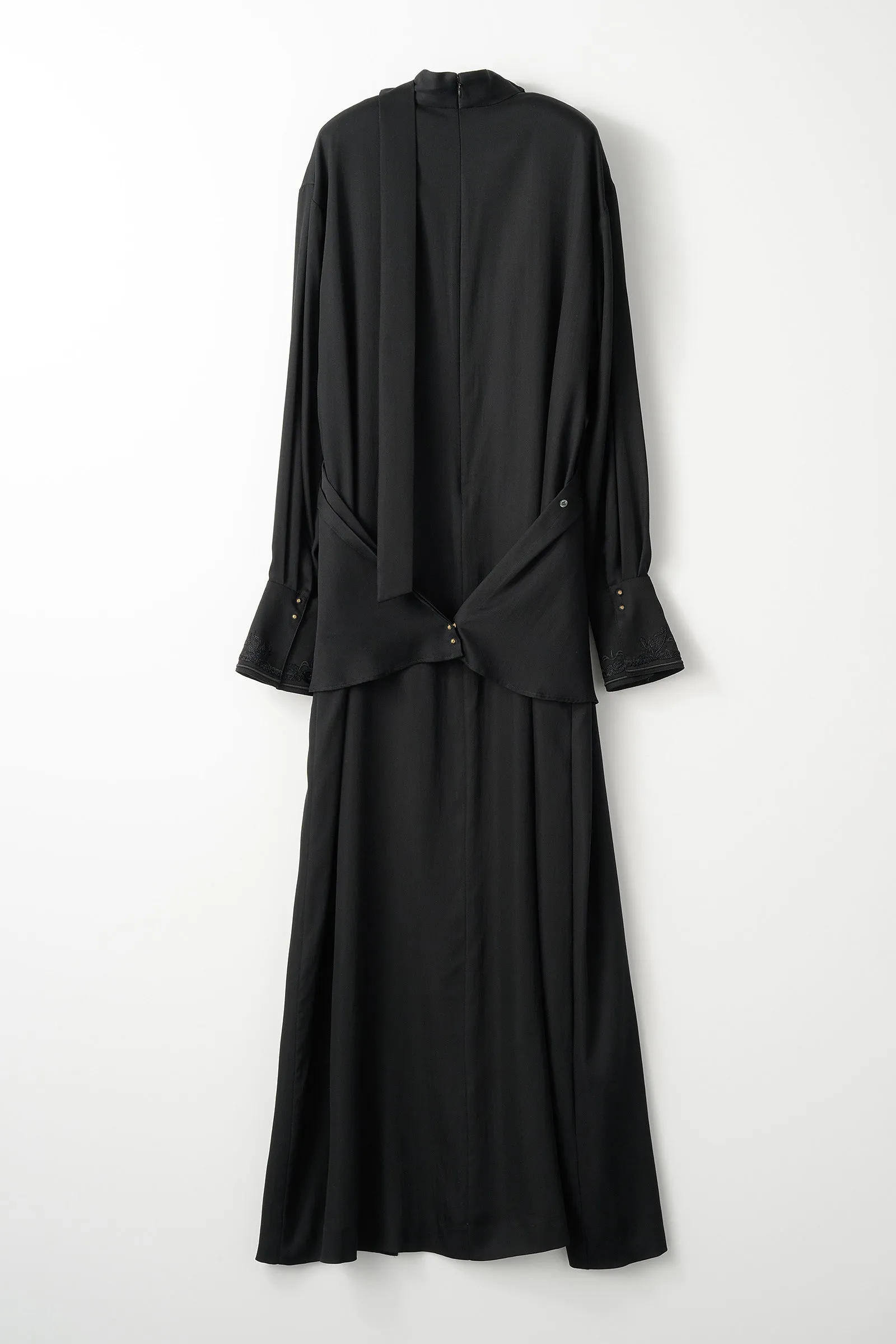 Framed embroidery wrap dress (Black)