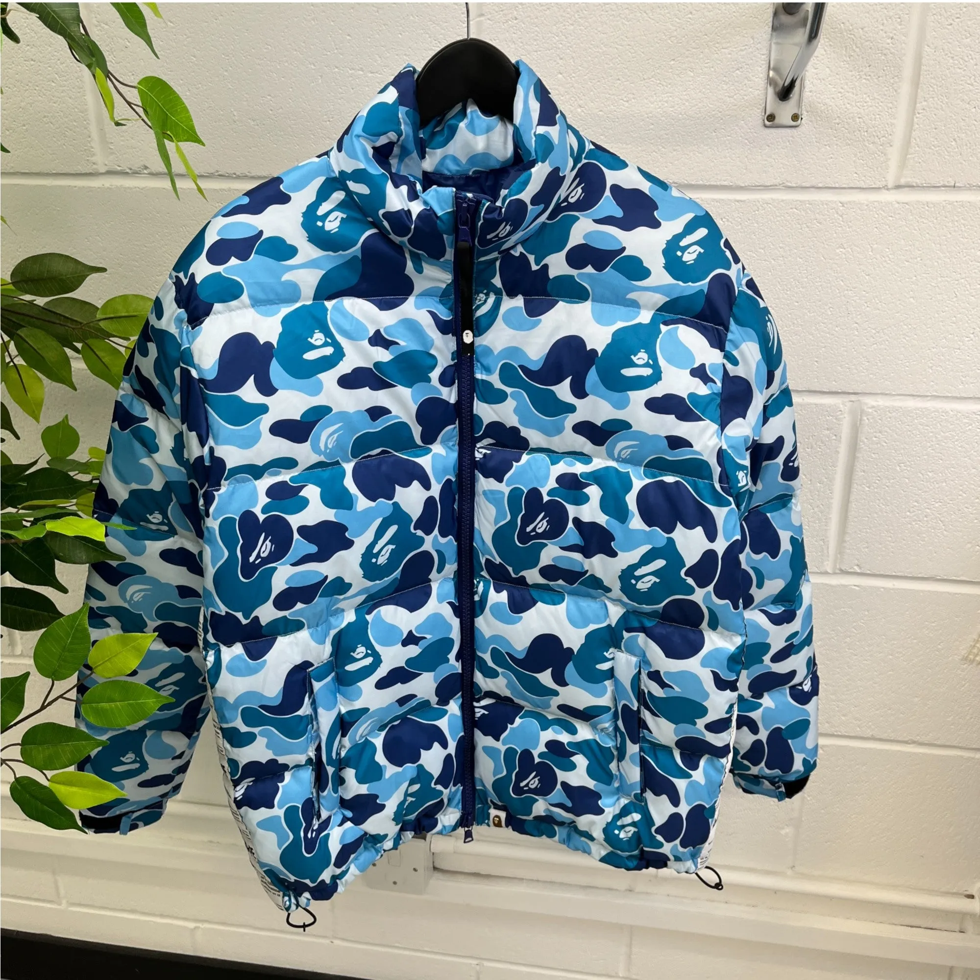 Men's Camouflage Logo Down Jacket Blue Size S