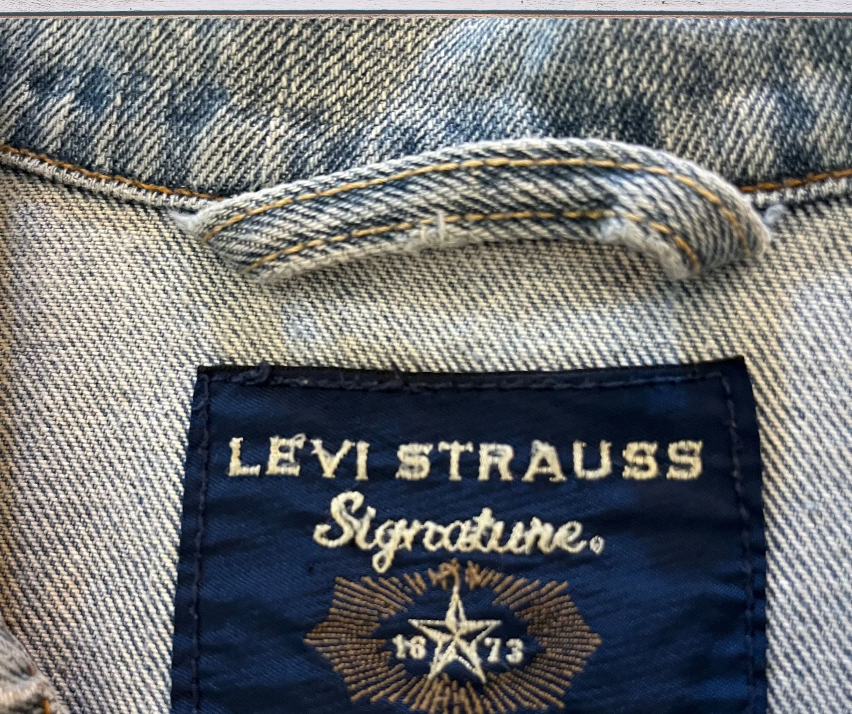 Schlitz chainstitched denim jacket