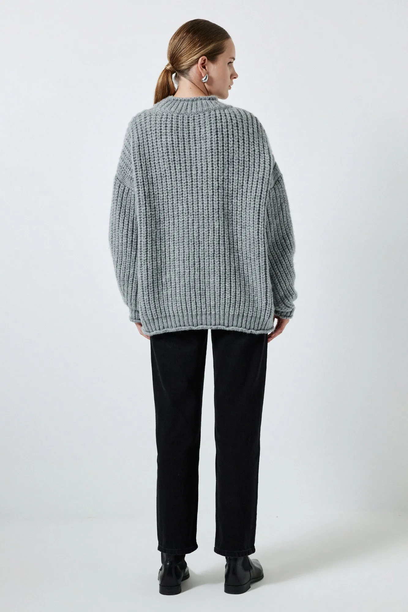 STONE DETAILED KNIT SWEATER