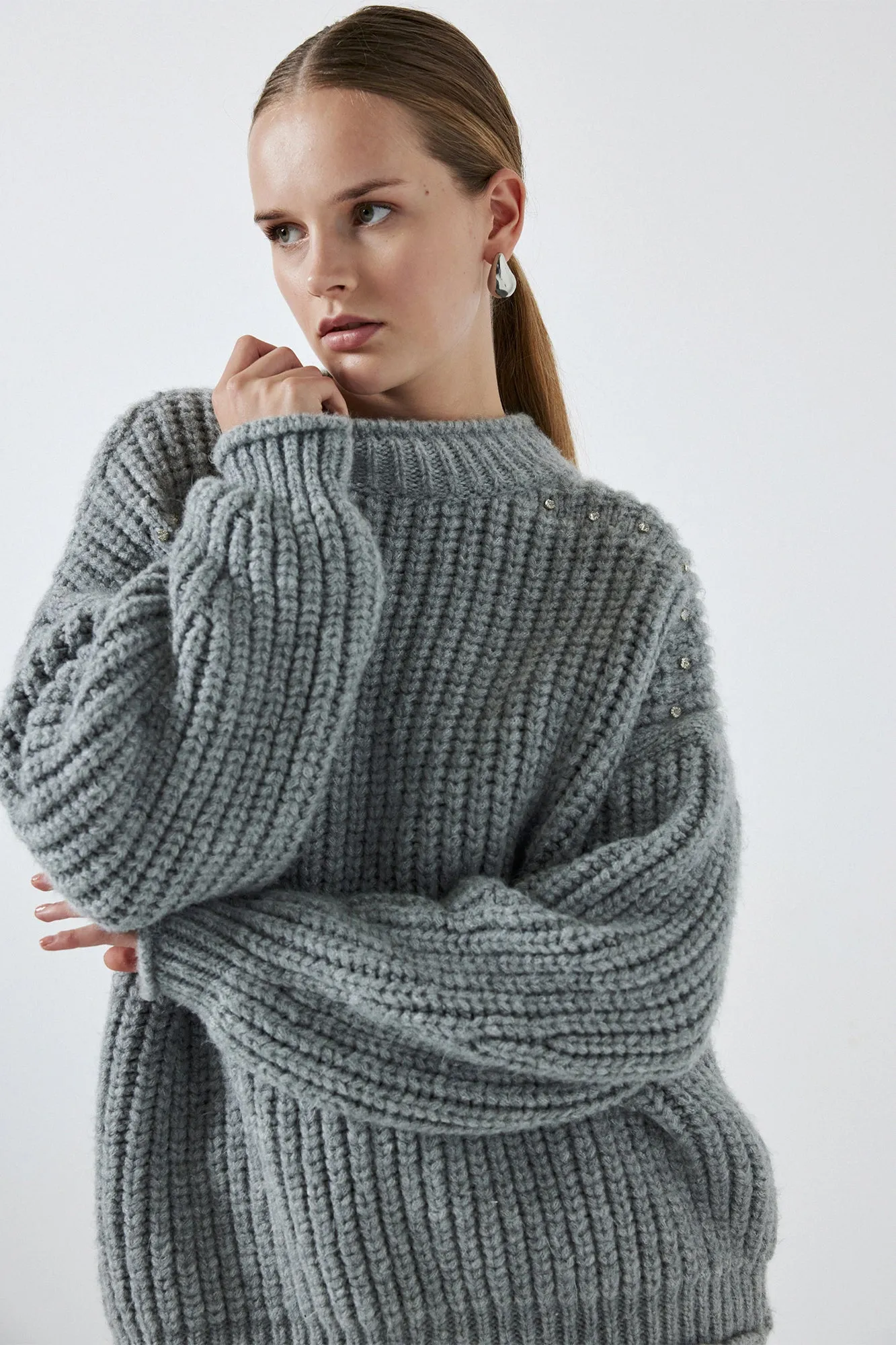 STONE DETAILED KNIT SWEATER